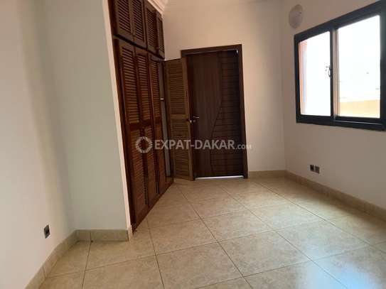 Spacieux appartement aux almadie image 7