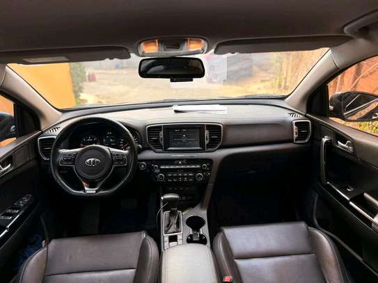 Kia SPORTAGE image 6