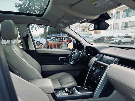 Range Rover Discovery 2017 image 11