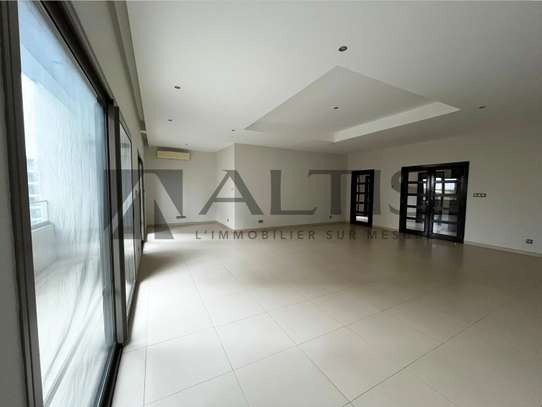 Appartement F4 à louer à Mermoz image 10