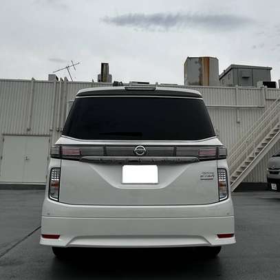 Nissan Elgrand 7 Places 2018 image 6