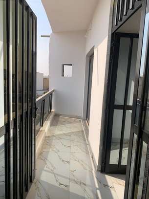 Appartement de 2ch a Sacre Coeur 3 VDN image 2