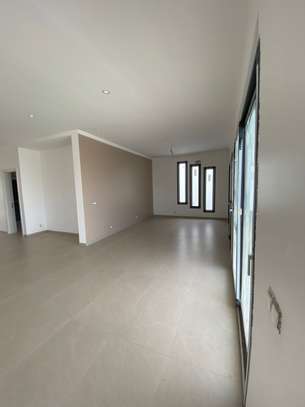 Belle villa à vendre à La Somone - Quartier Les Aigrettes image 4