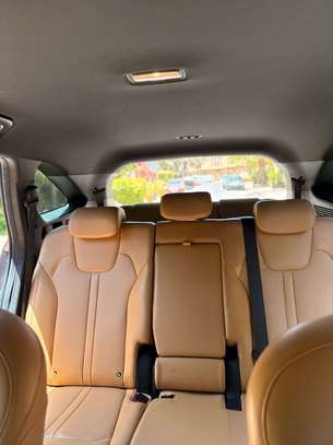 2022 Kia Sorento 7 place image 4