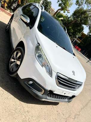 PEUGEOT 2008 image 2