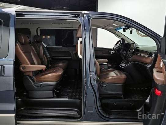 Hyundai Starex 9 places VIP 2019 Exclusive image 4