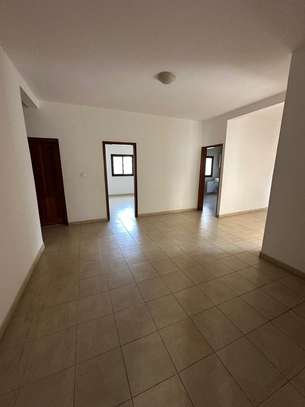 Appartement 4chambres à Louer aux Almadies image 3