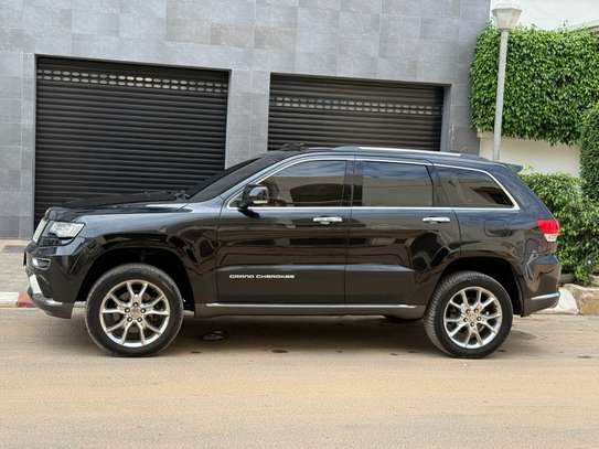 Jeep Grand Cherokee image 2