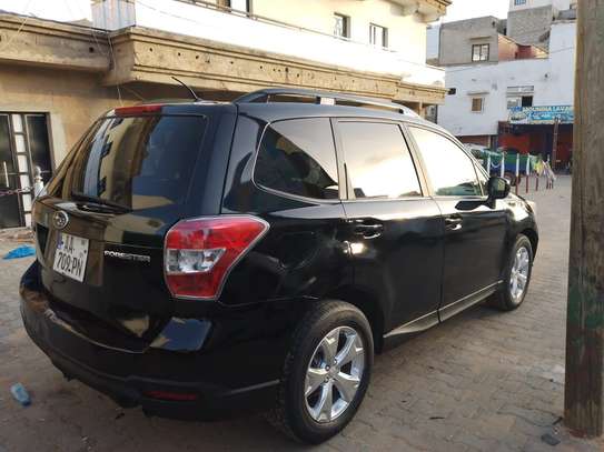 SUBARU FORESTER image 9