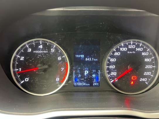 Mitsubishi eclipse cross image 4