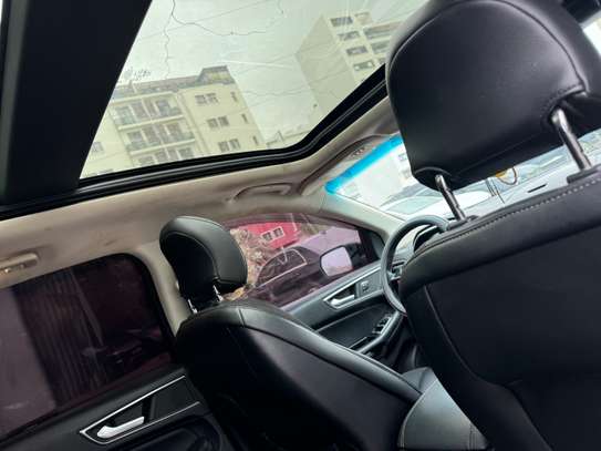 Ford edge sport image 7
