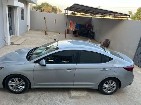 Hyundai Elantra 2020 image 2
