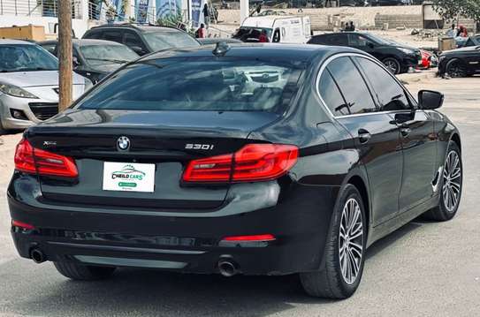 BMW 530i 2018 image 5