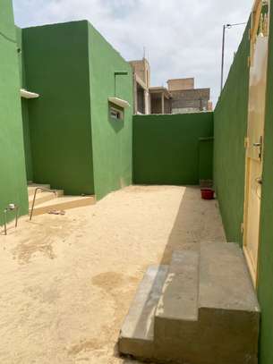 VILLA TITRE FONCIER FASS MBAO CITE FERMEE image 4