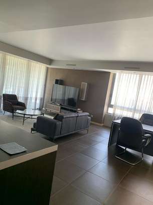 Fann-Mermoz – Appartement F4 moderne à louer image 5