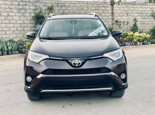 TOYOTA RAV4 2018 XLE AWD image 3