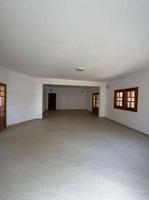 DEUX GRANDS APPARTEMENTS F5 SPACIEUX A LOUER A YOFF VIRAGE image 1