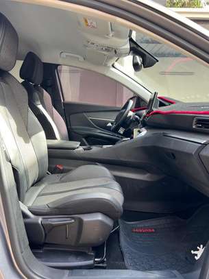 Peugeot 3008 image 4
