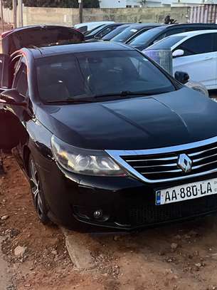 Renault Latitude image 2