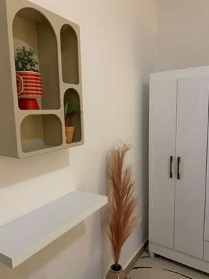 Chambre meublée image 5