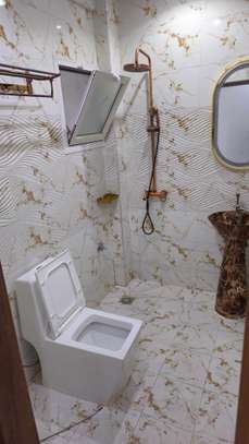 Appartements F4 et F5 tout neufs à louer au Point E image 13