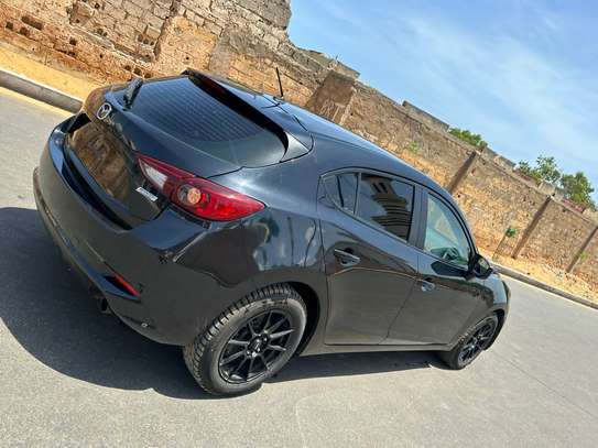 MAZDA 3 2017 image 2