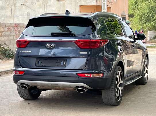 KIA SPORTAGE image 9