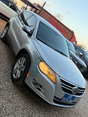 Volkswagen TIGUAN image 2