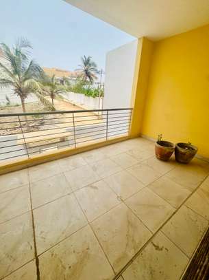 Villa à louer aux virages des Almadies image 11