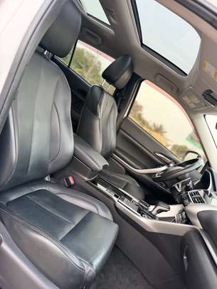 MITSUBISHI ECLIPSE CROSS 2019 image 6