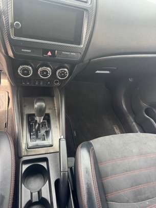 Mitsubishi Outlander image 6