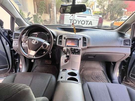 Toyota Venza image 12