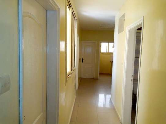 F3 à vendre sacré cœur 3 au 2 ème étage image 4