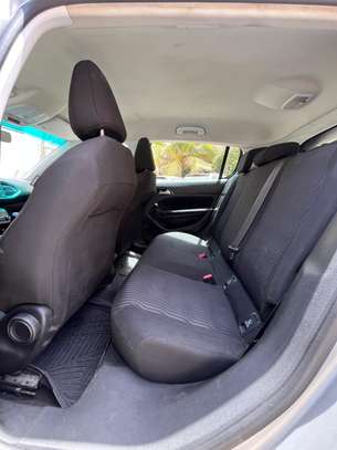 Peugeot 308 image 2