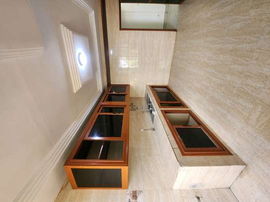 Appartement très grand à Sacré cœur image 8