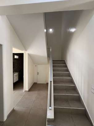 Villa R +1 à vendre au point e image 6