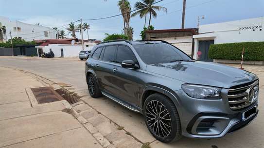 Mercedes Benz GLS 450 2026 image 2
