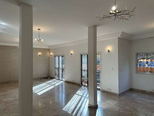 Location Duplex 4 chambres salon Point E image 12