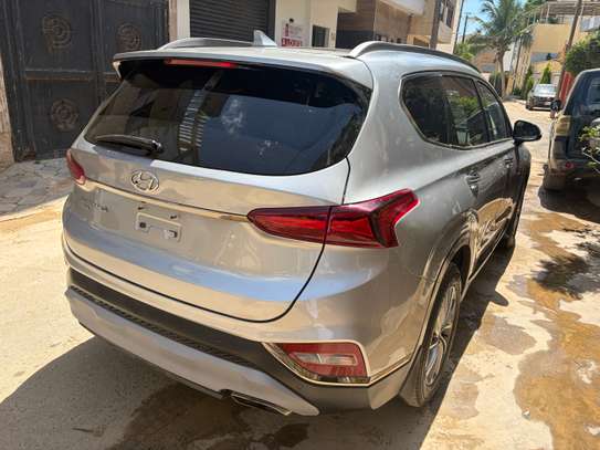 Hyundai Santafe Luxury 2020 image 2