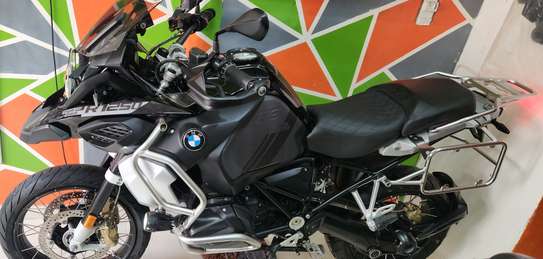 Bmw Gs treple black 2020 image 8