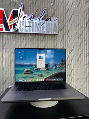 16” M2-MAX 64/1TERA image 2