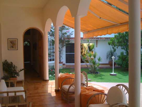 Maison à vendre aux Almadies image 6