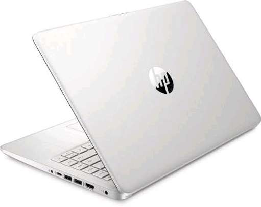 Hp Laptop 14 image 3