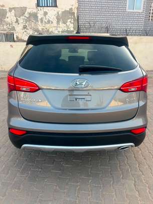 Hyundai Santafe 2016 image 9