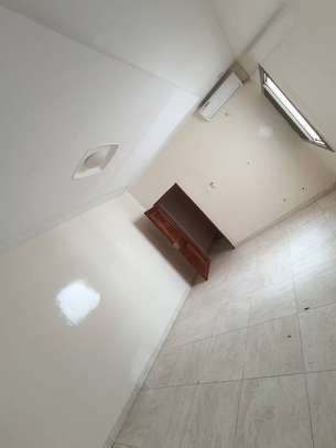APPARTEMENT F3 A LOUER A MERMOZ image 8