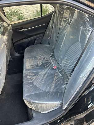Toyota camry 2021 image 2