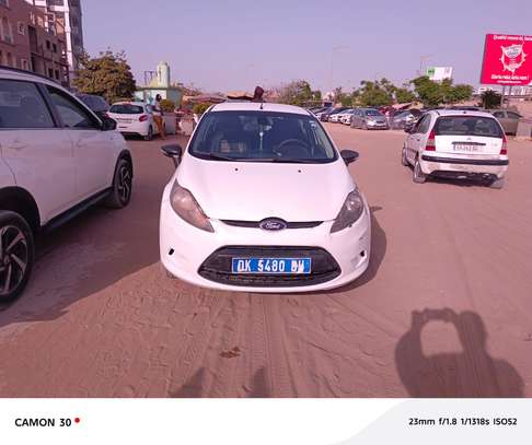 Ford Fiesta 2013 image 4