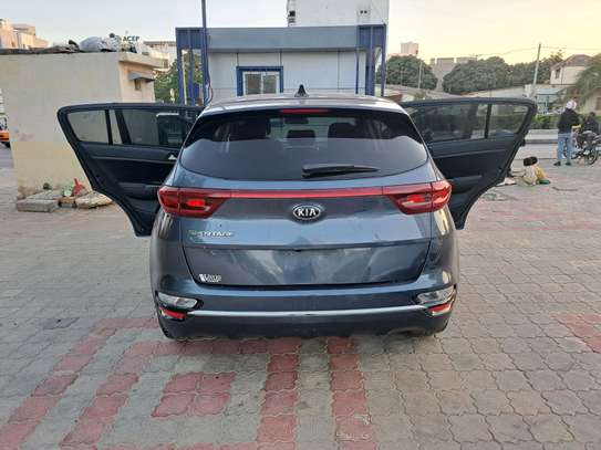 Kia Sportage SUV gris image 14
