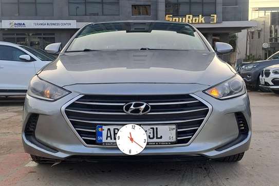 Hyundai Elantra 2017 image 4