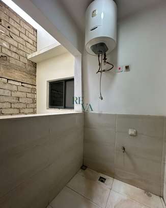 APPARTEMENT F4 À VENDRE À MERMOZ image 5